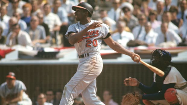 frank-robinson-topper-wire.jpg
